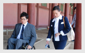 20年以上韓国で車椅子ご利用者の旅を支援してきたバリアフリーツアーのプロがサポート